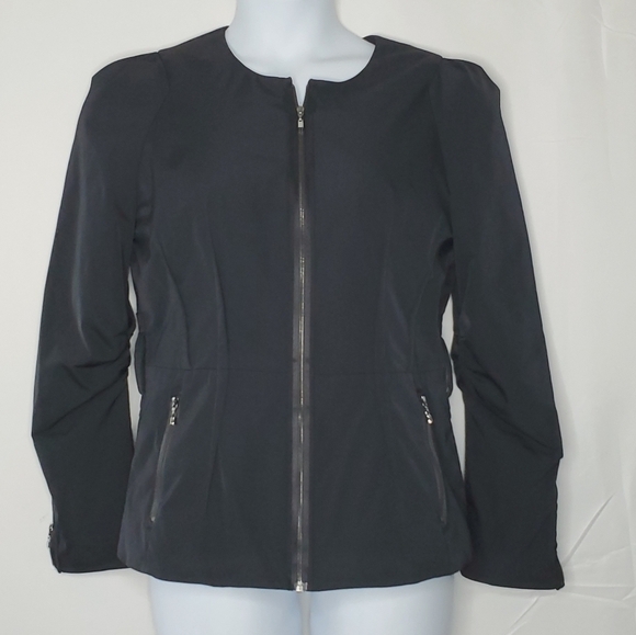St. John SoCa Moto Style Jacket Size M Zipper Details Lined Structured Office - Picture 1 of 15